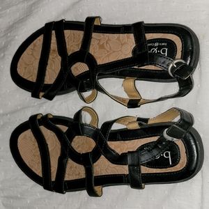 New Comfy Born Sandals